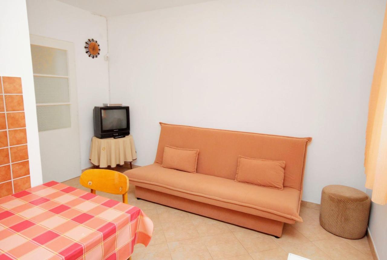 Apartments With A Parking Space Novi Vinodolski - 5587 Экстерьер фото