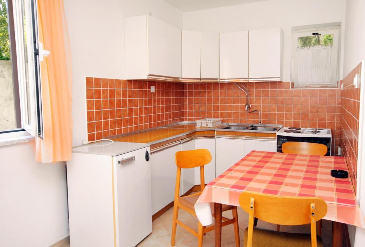 Apartments With A Parking Space Novi Vinodolski - 5587 Экстерьер фото
